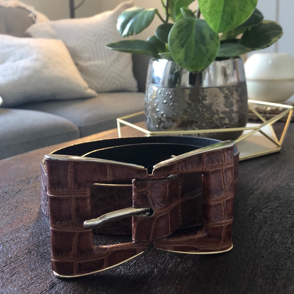 Genuine leather snake skin belt with bow buckle!